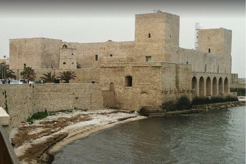 Affittacamere La Cattedrale Sul Mare Trani Εξωτερικό φωτογραφία