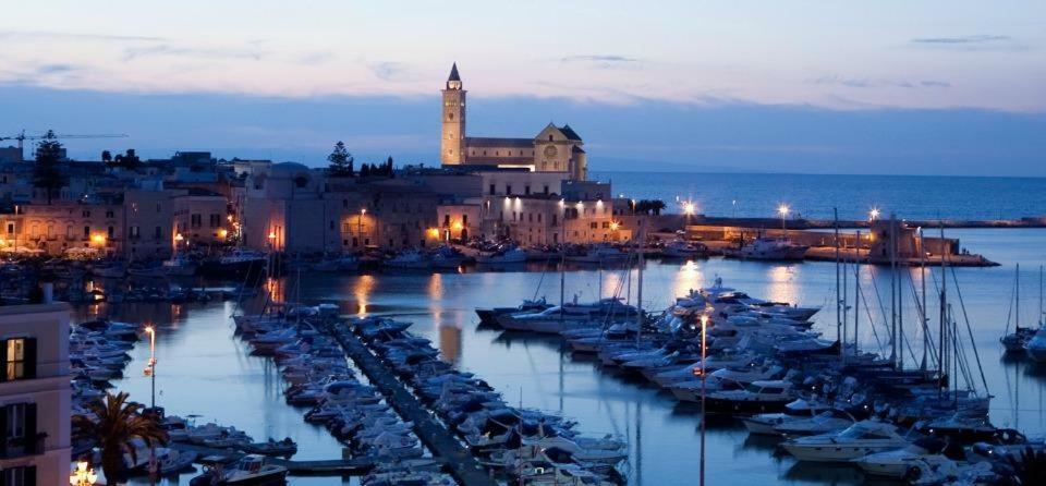 Affittacamere La Cattedrale Sul Mare Trani Εξωτερικό φωτογραφία